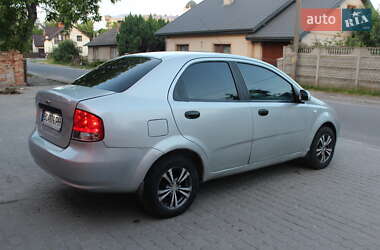 Седан Chevrolet Aveo 2005 в 