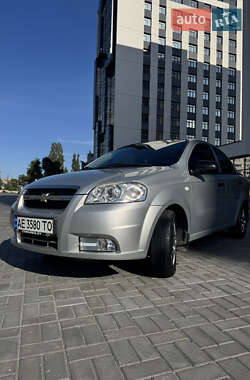 Седан Chevrolet Aveo 2009 в Днепре