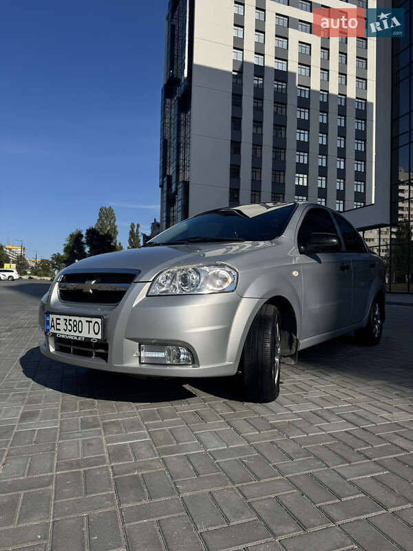 Седан Chevrolet Aveo 2009 в Дніпрі