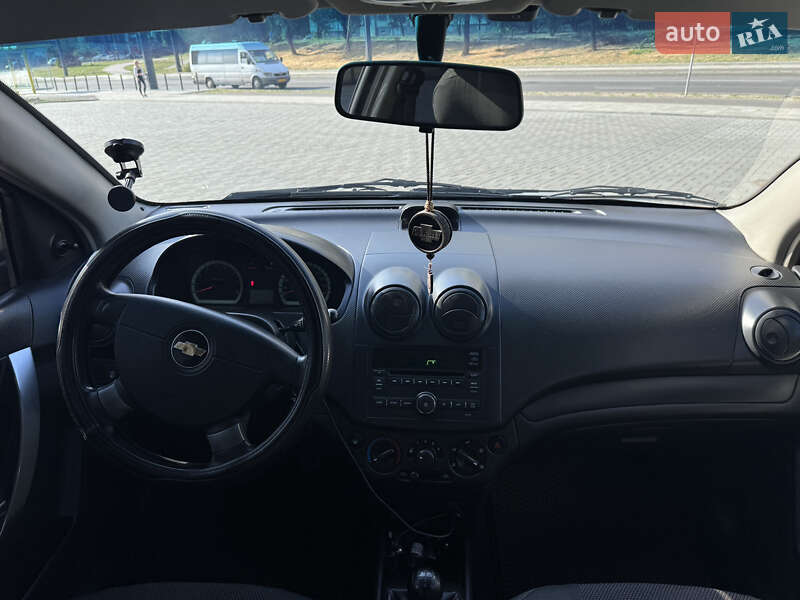 Седан Chevrolet Aveo 2009 в Дніпрі