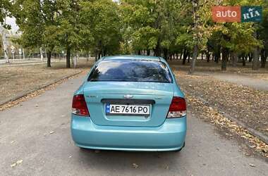 Седан Chevrolet Aveo 2005 в Никополе