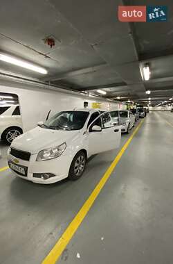 Хэтчбек Chevrolet Aveo 2011 в Киеве