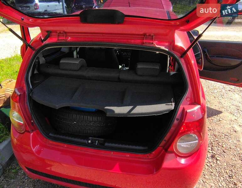Хэтчбек Chevrolet Aveo 2008 в Полтаве