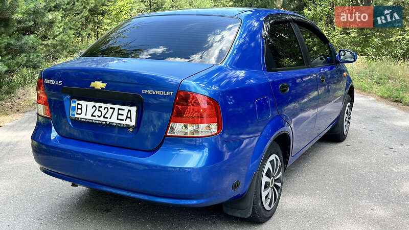 Седан Chevrolet Aveo 2005 в Кременчуге