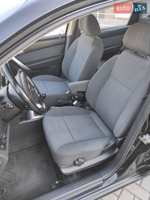 Седан Chevrolet Aveo 2007 в Харькове