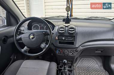 Хэтчбек Chevrolet Aveo 2008 в 