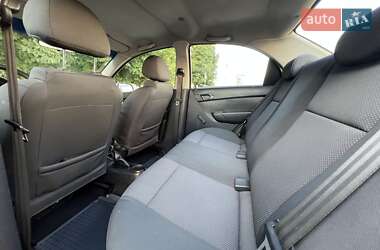 Седан Chevrolet Aveo 2011 в Житомире