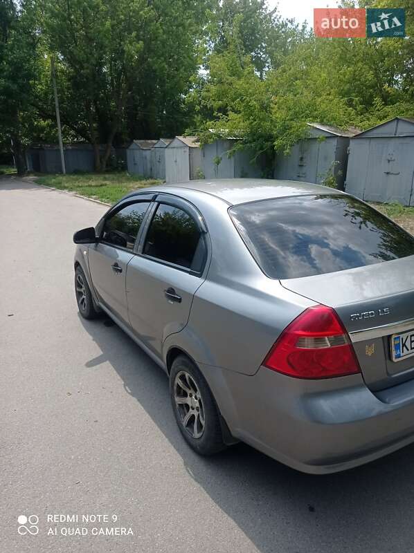 Седан Chevrolet Aveo 2011 в Днепре