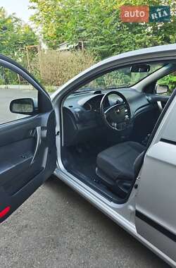 Седан Chevrolet Aveo 2006 в 