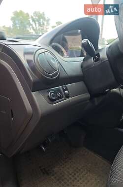 Седан Chevrolet Aveo 2006 в 
