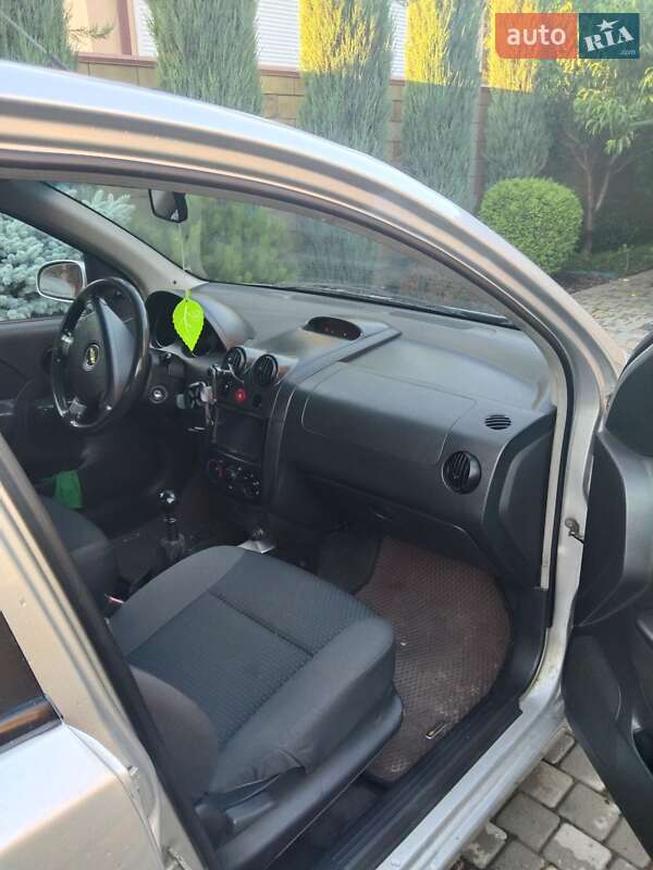 Хэтчбек Chevrolet Aveo 2007 в Днепре