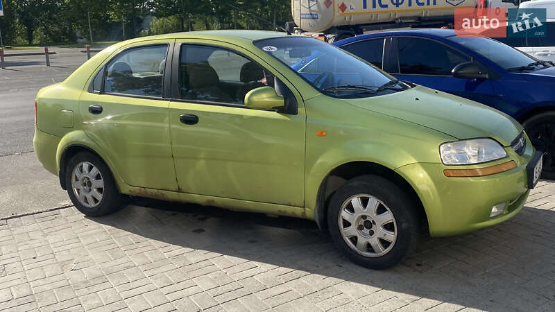 Седан Chevrolet Aveo 2005 в 