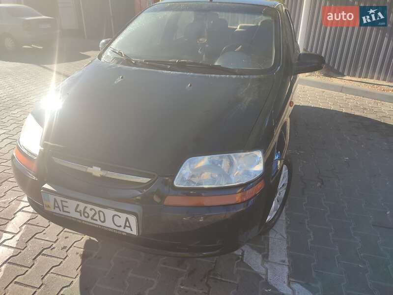Седан Chevrolet Aveo 2004 в Днепре