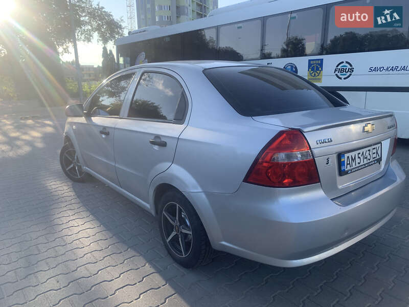 Седан Chevrolet Aveo 2006 в Житомире