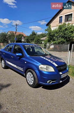 Седан Chevrolet Aveo 2008 в Киеве