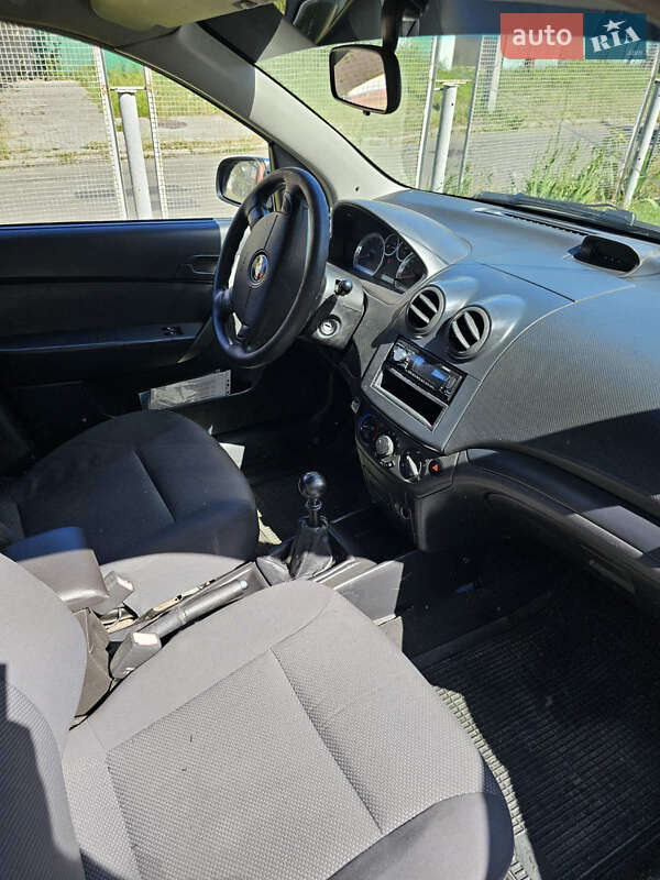 Седан Chevrolet Aveo 2008 в Києві