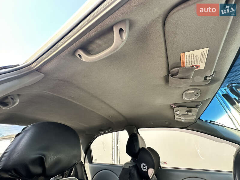 Седан Chevrolet Aveo 2004 в Коцюбинском