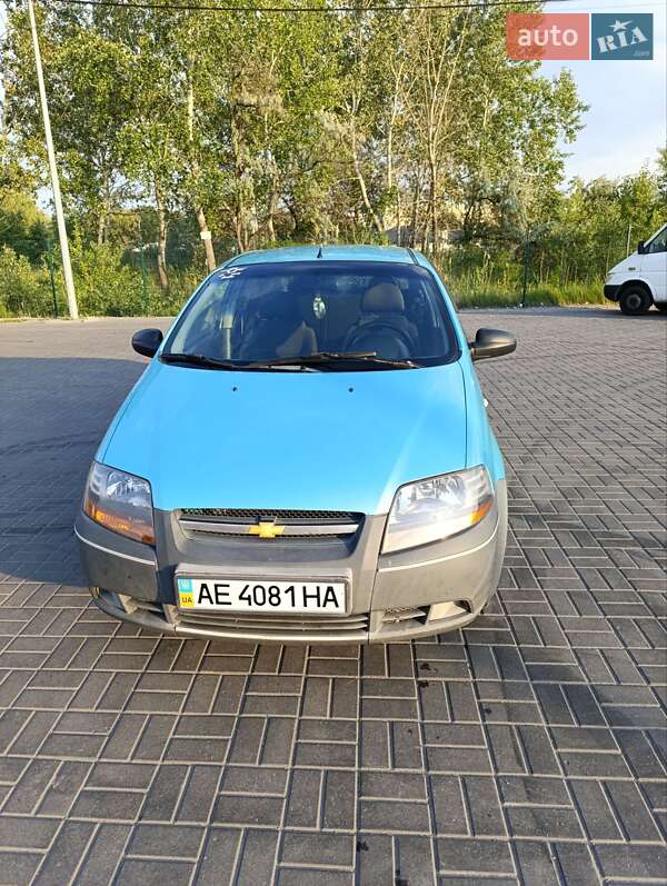 Седан Chevrolet Aveo 2005 в Днепре