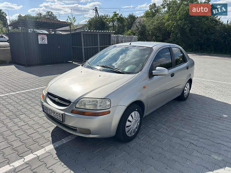 Седан Chevrolet Aveo 2005 в Виннице