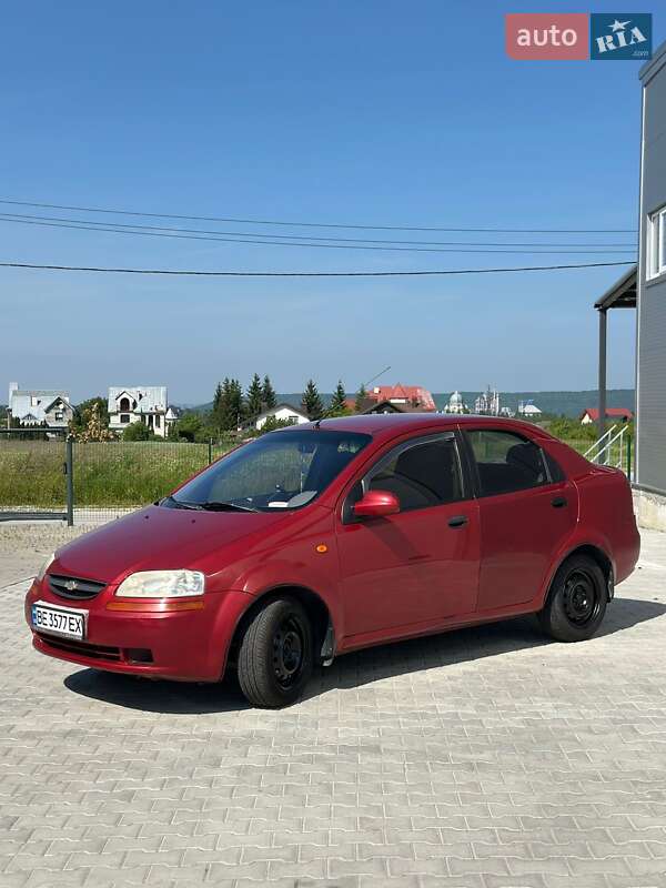 Седан Chevrolet Aveo 2004 в Ивано-Франковске