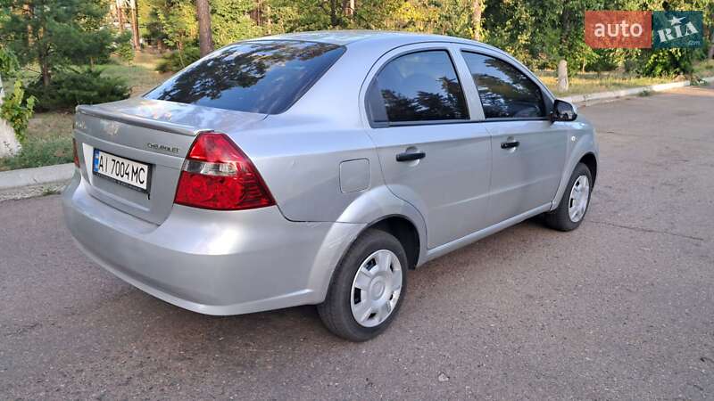 Седан Chevrolet Aveo 2008 в Вышгороде