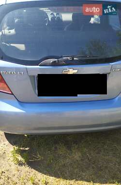 Хэтчбек Chevrolet Aveo 2005 в 