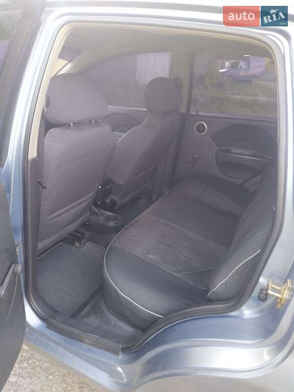 Хэтчбек Chevrolet Aveo 2006 в Харькове