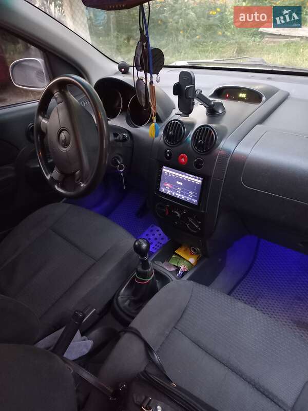 Седан Chevrolet Aveo 2006 в Харькове