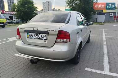 Седан Chevrolet Aveo 2004 в 