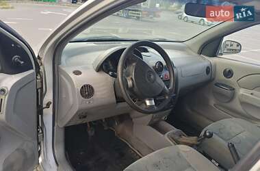 Седан Chevrolet Aveo 2004 в 