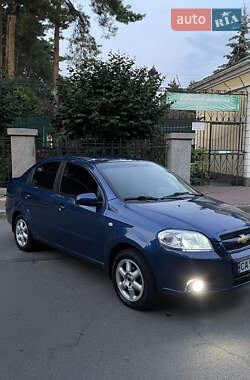 Седан Chevrolet Aveo 2008 в Умані