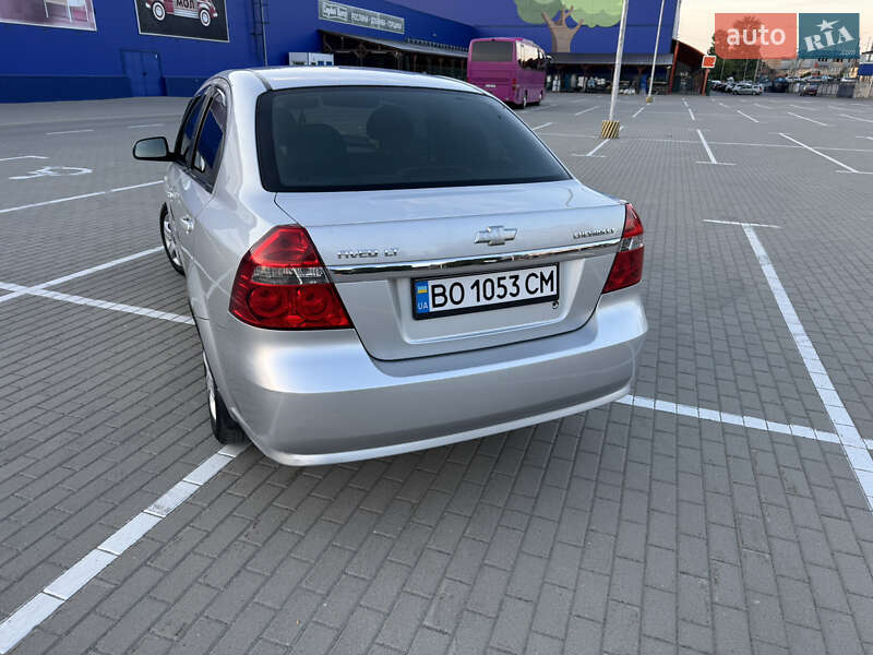 Седан Chevrolet Aveo 2008 в Тернополе