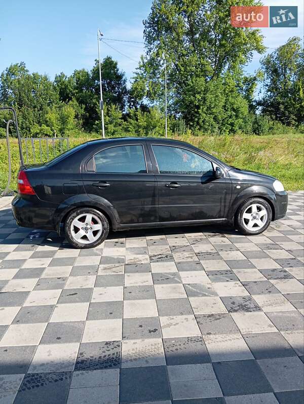 Седан Chevrolet Aveo 2006 в Самборе