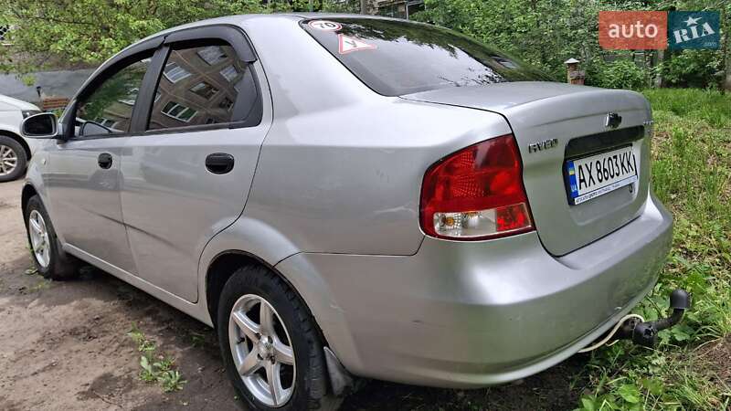Седан Chevrolet Aveo 2005 в Харькове