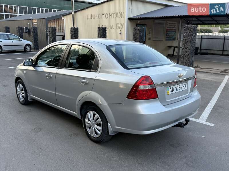 Седан Chevrolet Aveo 2008 в Золотоноше