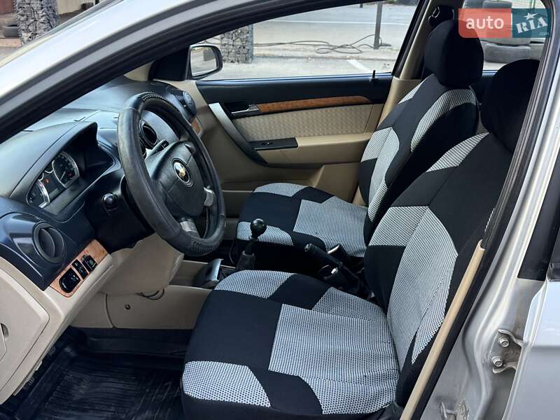 Седан Chevrolet Aveo 2008 в Золотоноше