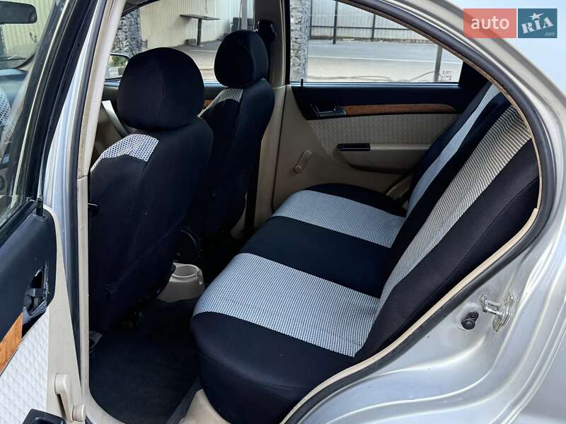 Седан Chevrolet Aveo 2008 в Золотоноше