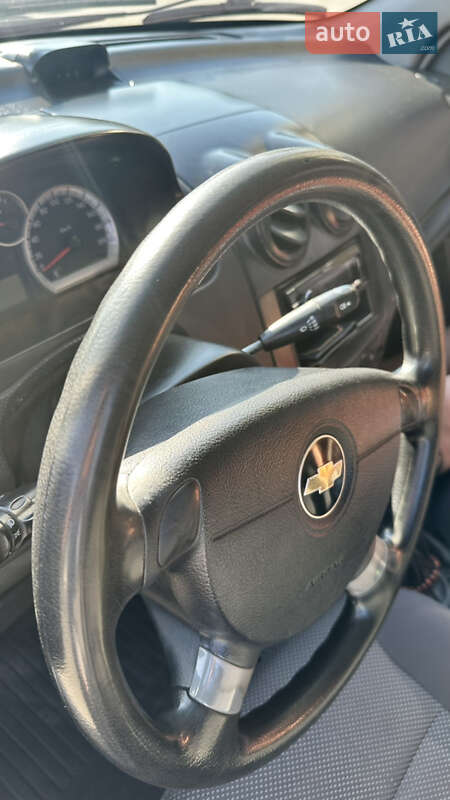 Седан Chevrolet Aveo 2007 в Горишних Плавнях