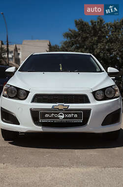 Хэтчбек Chevrolet Aveo 2011 в Николаеве