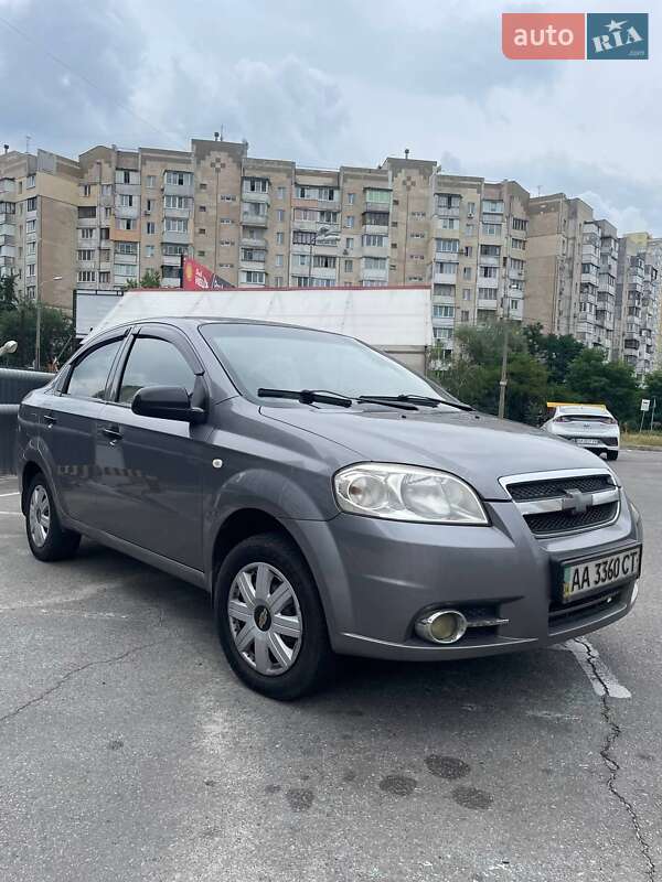 Седан Chevrolet Aveo 2007 в Киеве