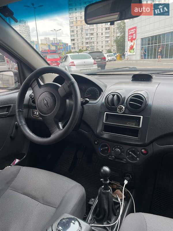 Седан Chevrolet Aveo 2007 в Киеве