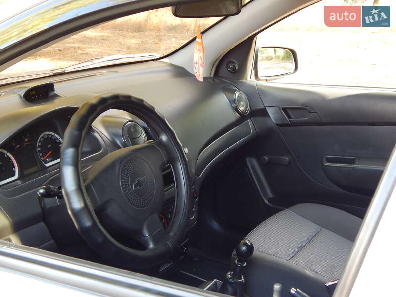 Седан Chevrolet Aveo 2008 в Марганце