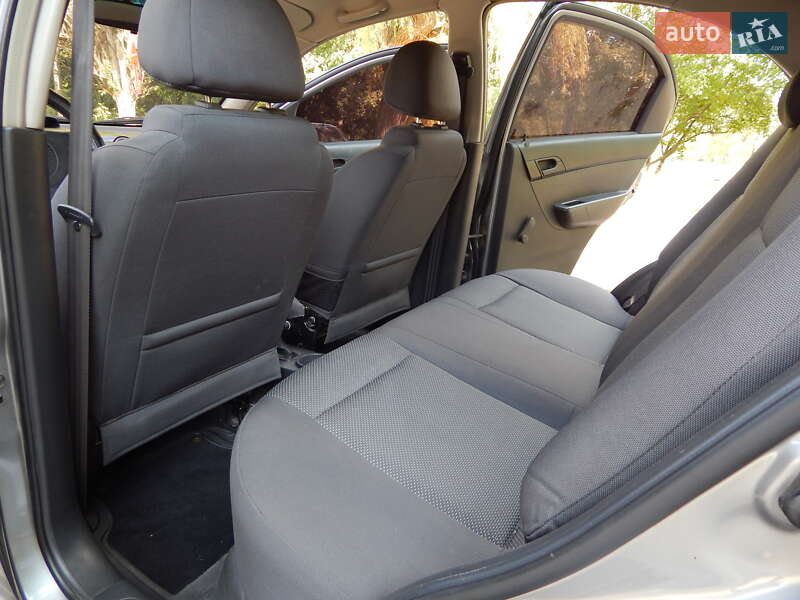 Седан Chevrolet Aveo 2008 в Марганце