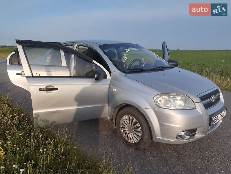 Седан Chevrolet Aveo 2009 в Кременце