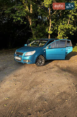 Хэтчбек Chevrolet Aveo 2008 в 