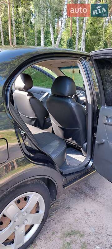 Седан Chevrolet Aveo 2011 в Шостке