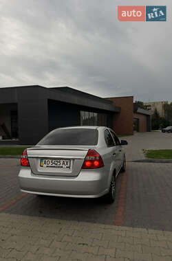 Седан Chevrolet Aveo 2010 в 