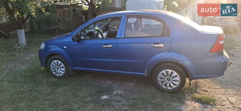 Седан Chevrolet Aveo 2008 в Кропивницком
