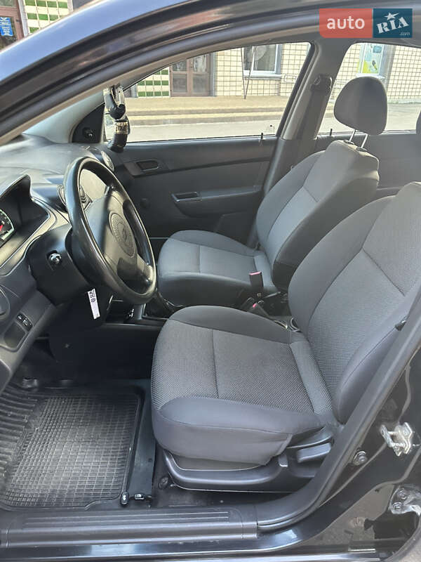 Седан Chevrolet Aveo 2007 в Новой Одессе