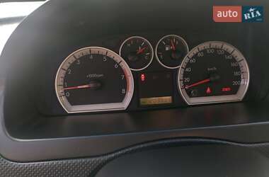 Хэтчбек Chevrolet Aveo 2009 в 